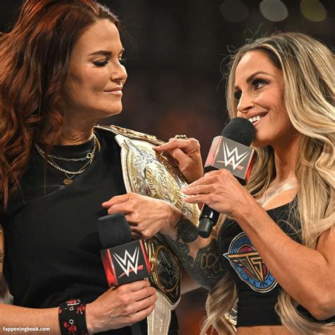 Trish Stratus is the pseudonym of a Canadian wrestler and model. She also became famous as a yoga instructor and actress. The girl at the beginning of 2023 gained more than 2 million followers on Instagram, thanks to which she also became a star in social networks. Trish became the most famous wrestler in the world from the WWE federation.